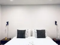 2-Bedroom Suite in the Heart of Downtown Hotels in Weyburn