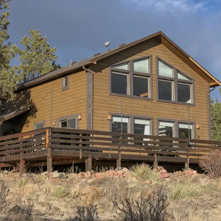 Charming Mtn Cabin Getaway - Hot Tub, Stunning Views, Fire Pit  & 4 Acres