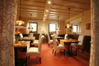 Hotel Zur Linde - Barer