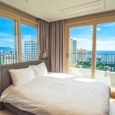 Whalezip the bluetera ocean stay Hotel dekat Pelabuhan Daepohang