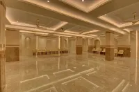 Hotel Warma Palace