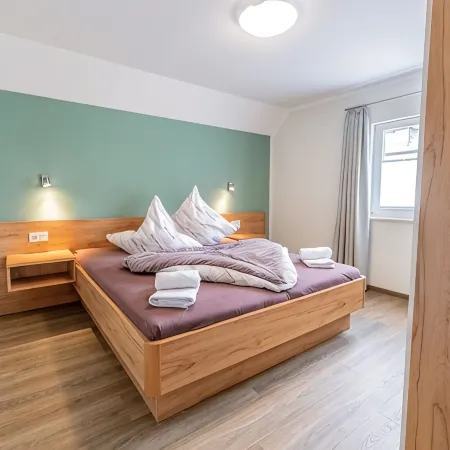 Ruhig Gelegenes Ferienhaus mit Sauna Direkt an der Mosel Hotéis em Trittenheim