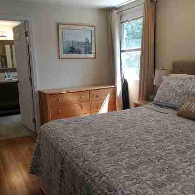 Centrally located home with patio, a/c included, walking distance from town. Rooms