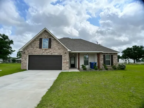 Morden NEW Home in Heart of Lafayette