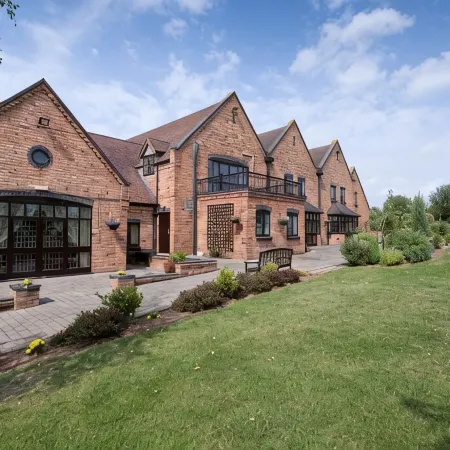 The Pear Tree Inn & Country Hotel Отели в г. Уорчестер