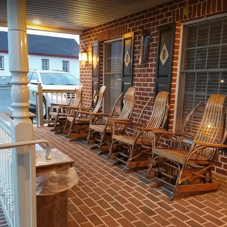 Country Living Inn