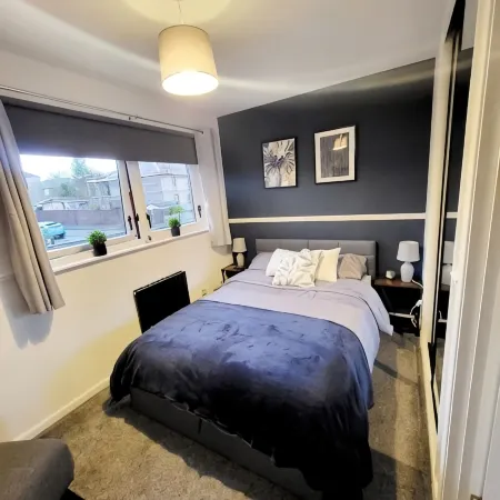 Stylish Home in Linlithgow | Near Edinburgh Airport | Free Parking | Free WiFi