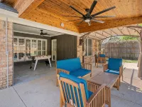 Keller Charm-Near Bear Creek Park & Stadiums,Pool Hotels in Keller