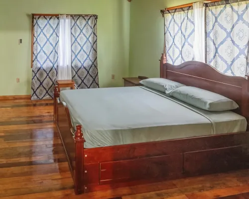 Condo Caribbean Dreams Hoteles en Dangriga