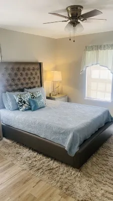 Cozy cottage minutes away from great fishing and ferry to the island! - 2-Star