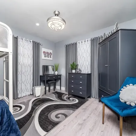 Melrose Pet-Friendly 3BR. Feel like royalty