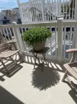 Beach Getaway-Year-Round Vacationer’s Retreat! Beautiful, Spacious, Comfortable! - Gym