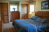 Lakeside Haven Home On Birch Lake, Sleeps Up To 12 People. -  Habitaciones en casas particulares