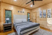 New listing special! Great for hikers,nature lovers, with hot tub and privacy - Chalets