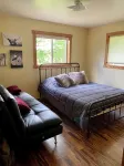 Snowmobiles, Skiing, ABR Amazing 2-bedroom house with WiFi in Hurley, Mercer - 4-Star