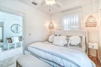 Mykonos Sunset Villa South of 30-A, 4 Bikes, Sleeps 9, Steps to Gulf/Heated Pool - Beach