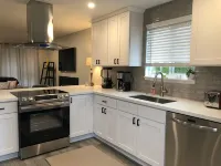 Luxury Newly Remodeled 3 Bedroom Duplex Unit - Homestays