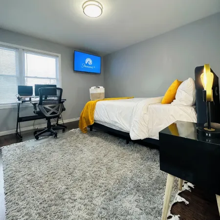 Modern 3Br 2BA • Near Ewr & NYC • Parking