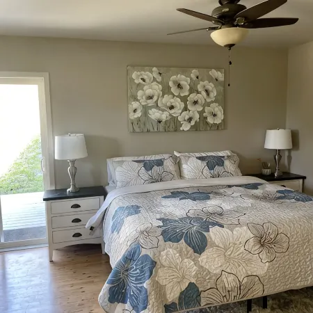 Northern Comfort ~ Private and Quiet ~  Lake and Mountain Views!