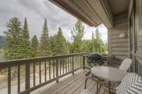 10-Minutes to Ski Resort, 2.5-Bedroom, Mountain Views, Hot Tub/Sauna - Mountain view