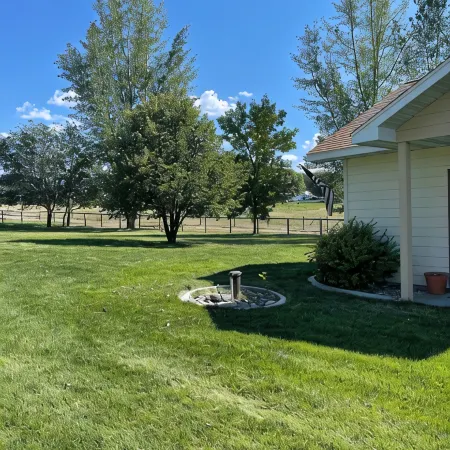 The Guesthouse - on 3.5 acres in Corvallis, MT