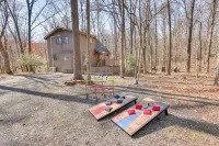 Two Kings, Lvl 1 EV, Pool & Pickleball! - Homestays