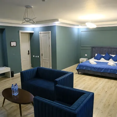 CITIZEN HOTEL