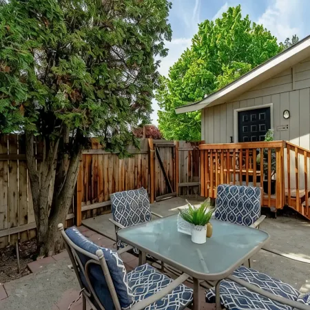 Bruneau Bungalow Side A