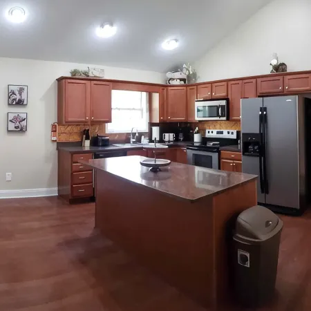 Comfortable In-Town Stay - Clayton, GA