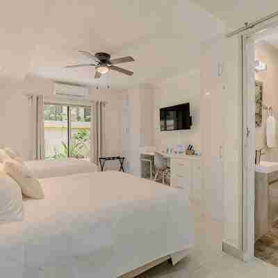 Oceanfront 2Br Villa for 6 -  3 Bathrooms - Walk to la Isla & Beach Rooms