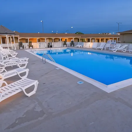 Outer Banks Motor Lodge