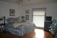 Historic Victorian - 1 Hour N of Nashville - 3-Star