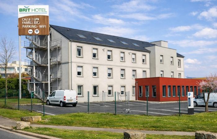 Brit Hotel Confort Roissy Saint-Witz