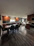 Indoor Fish Cleaning - Darts - Poker - Newly Remodeled - 4-Sterne