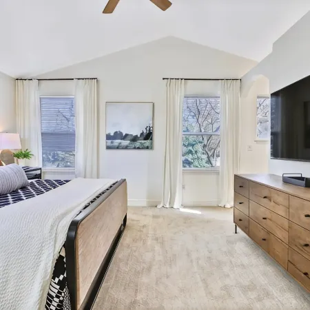 Stylish 3BR/2BA Home near Park