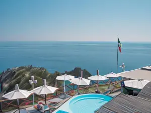 Hotel Porto Roca