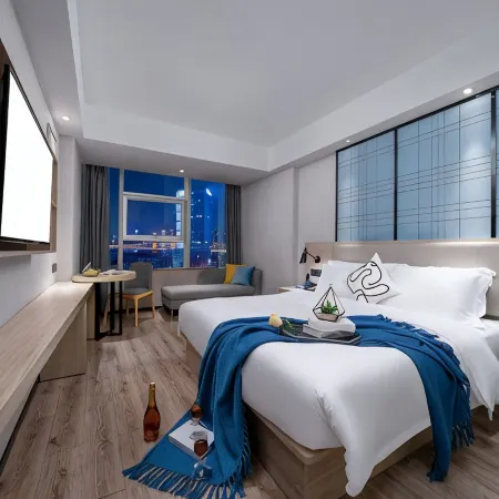 Fuyu Rooftop Garden Homestay (People's Square)