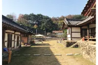 Damyang Mangindang House - Pensions