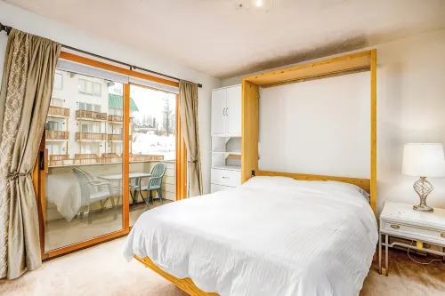 Second-Floor Base Studio w Murphy Bed Near Alyeska - Vuoristonäköala