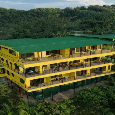 Vista del Pacifico Hotels near Canopy Safari