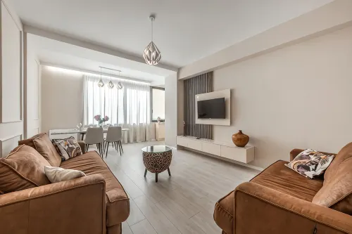 Luxury Block District Apartment - Balcony