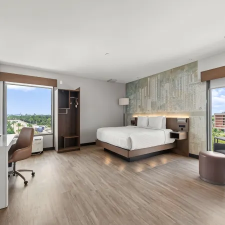 Cambria Hotel Orlando Near Universal Theme Parks