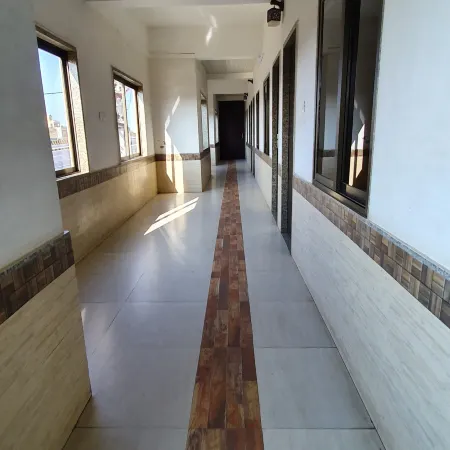 Hotel Manuhar Inn