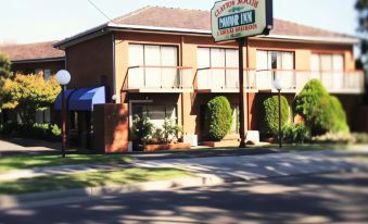 Clayton Monash Motor Inn & Serviced Apartments