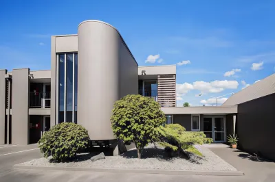 Aspree Motor Inn Hotels near Palmerston North Airport