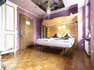 Villa Fantasia Budget Boutique Hotel