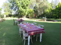 Happy Lands Farmstay Hotels in Sunland