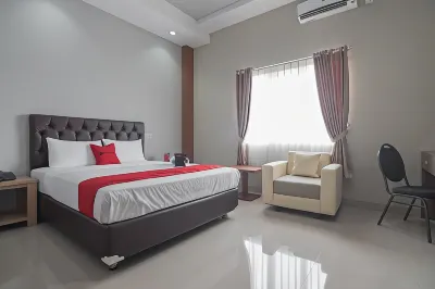 RedDoorz Near Islamic Center Samarinda Hotel a Timbau