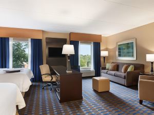 Hampton Inn & Suites Camp Springs/Andrews AFB