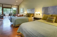 Desert Pearl Inn